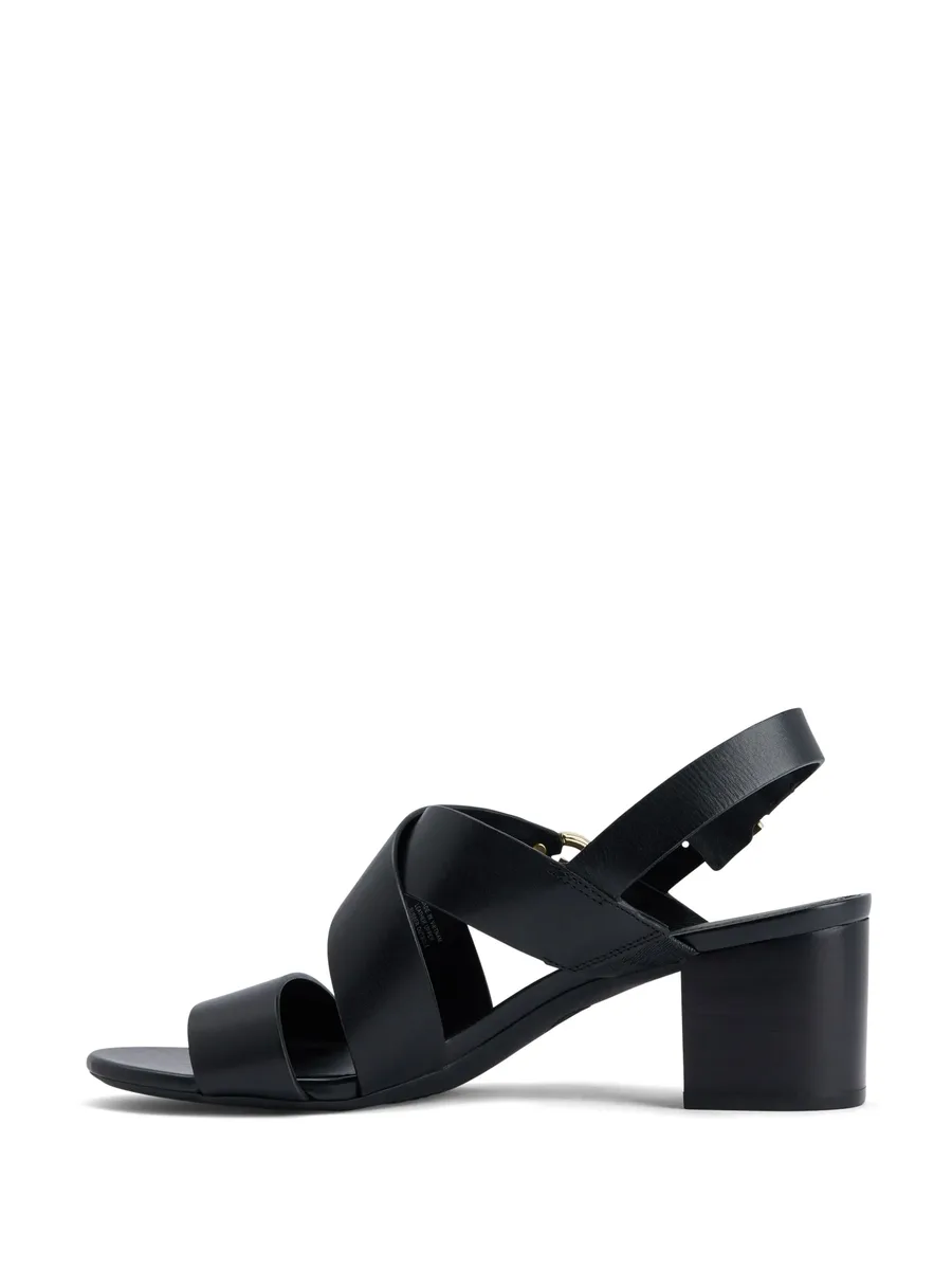 Vera logo-plaque leather sandals 8