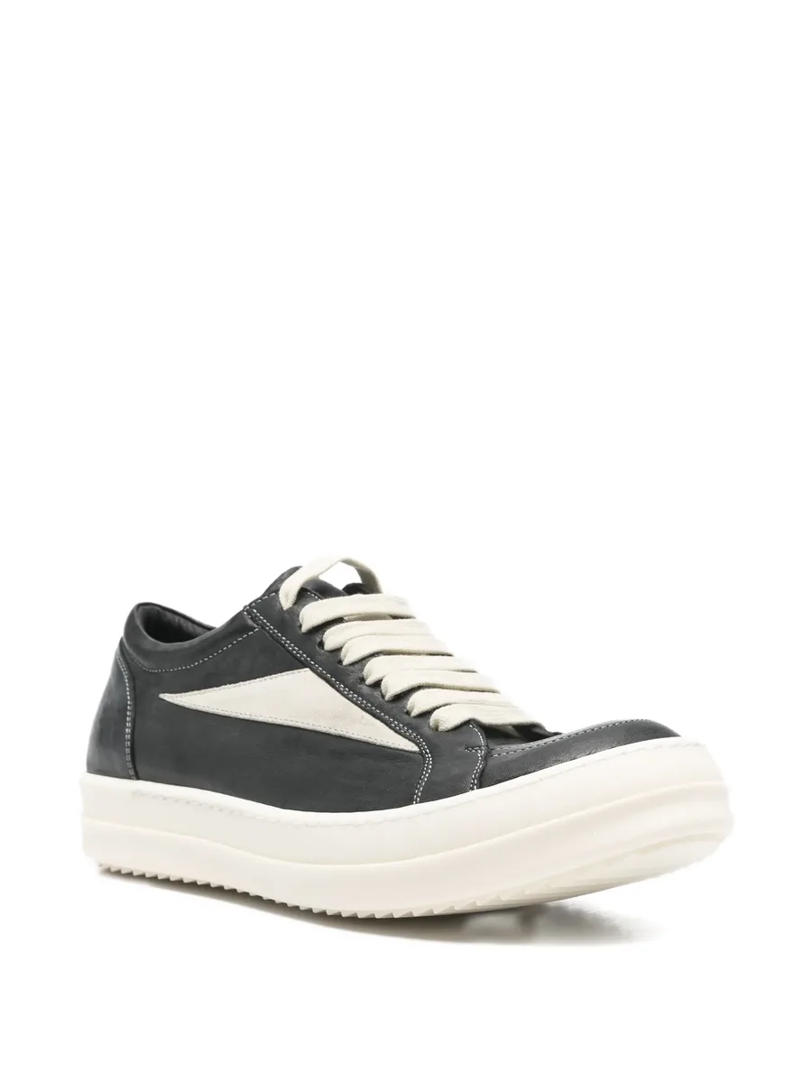 Vintage low-top leather sneakers 3