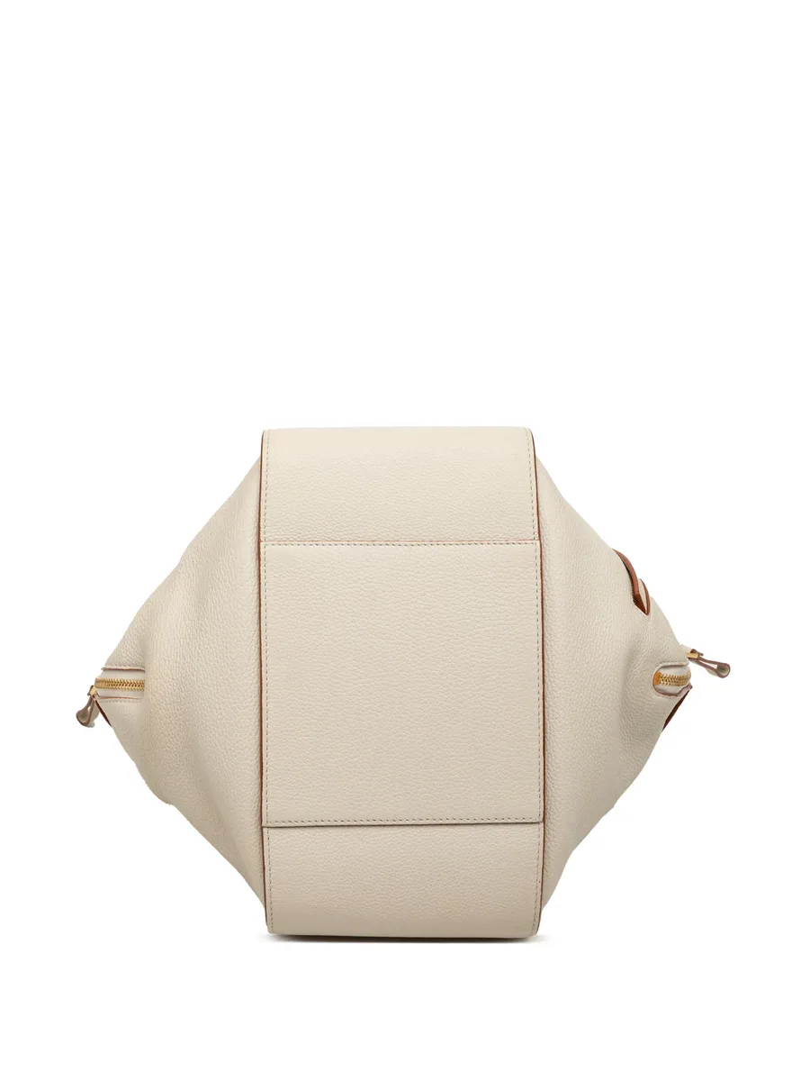 2022 Medium Grained Calfskin Hammock satchel 7