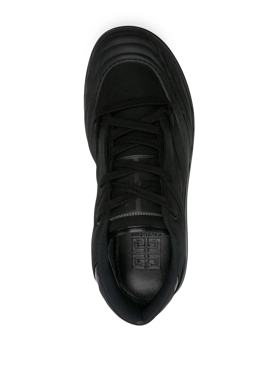 4G-appliqué tonal sneakers 9