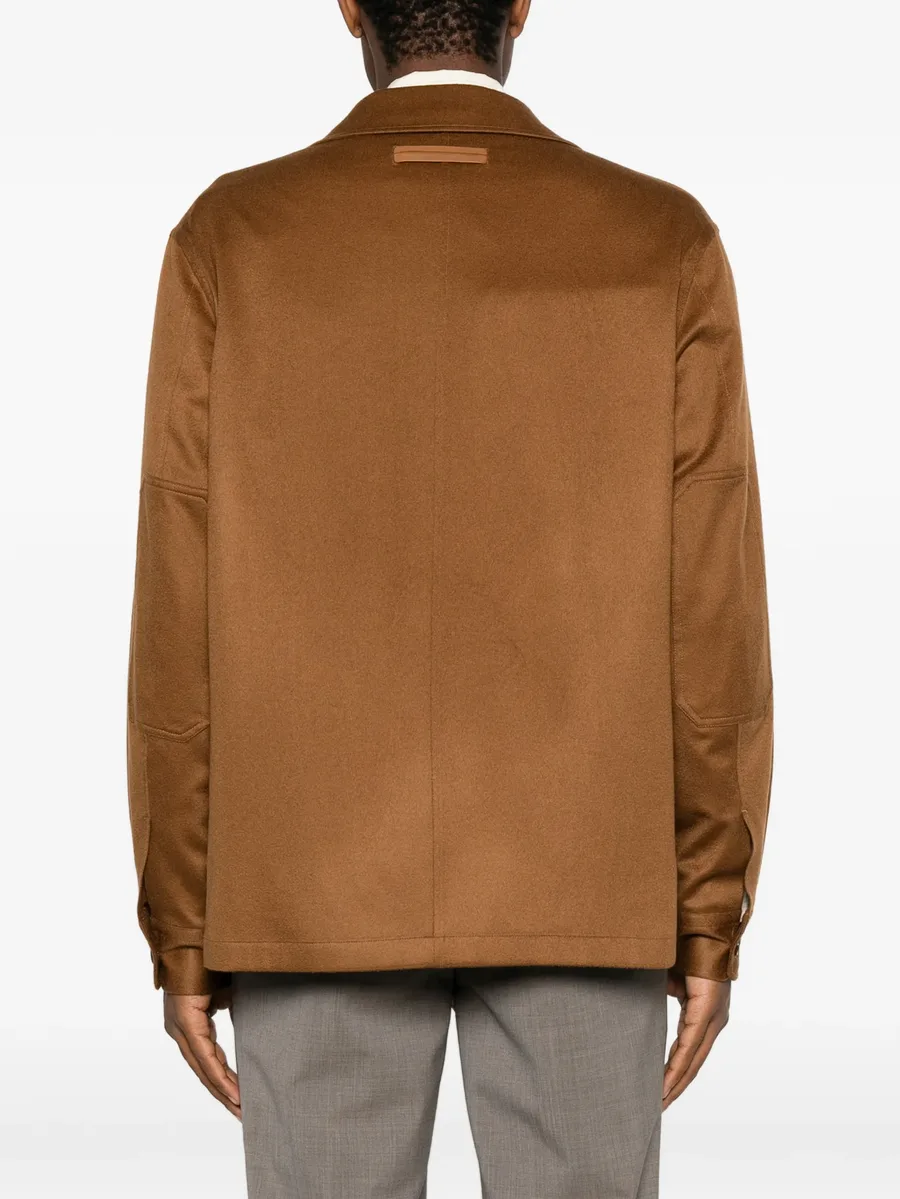 button-fastening flap-pocket shirt 4
