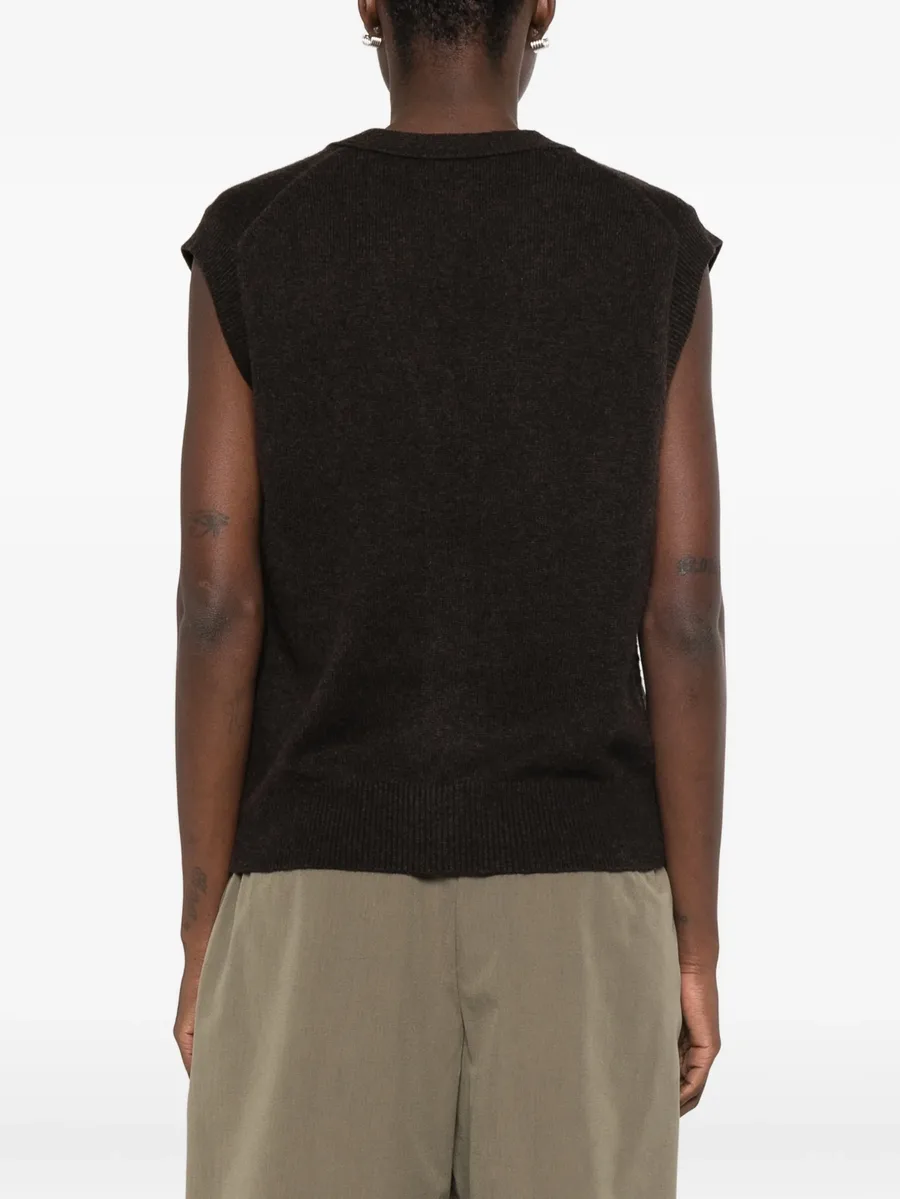 V-neck sleeveless cardigan 4