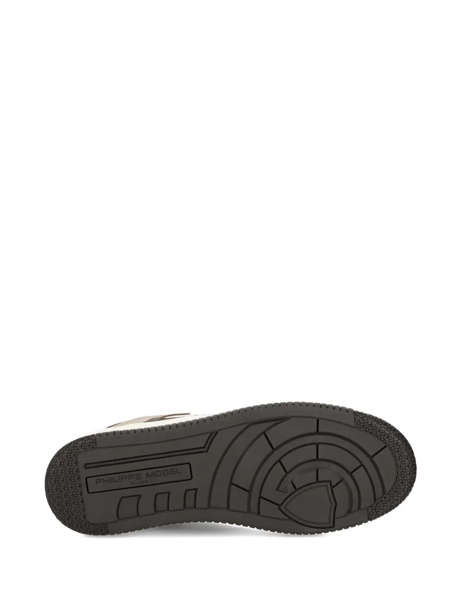 panelled low-top sneakers 10