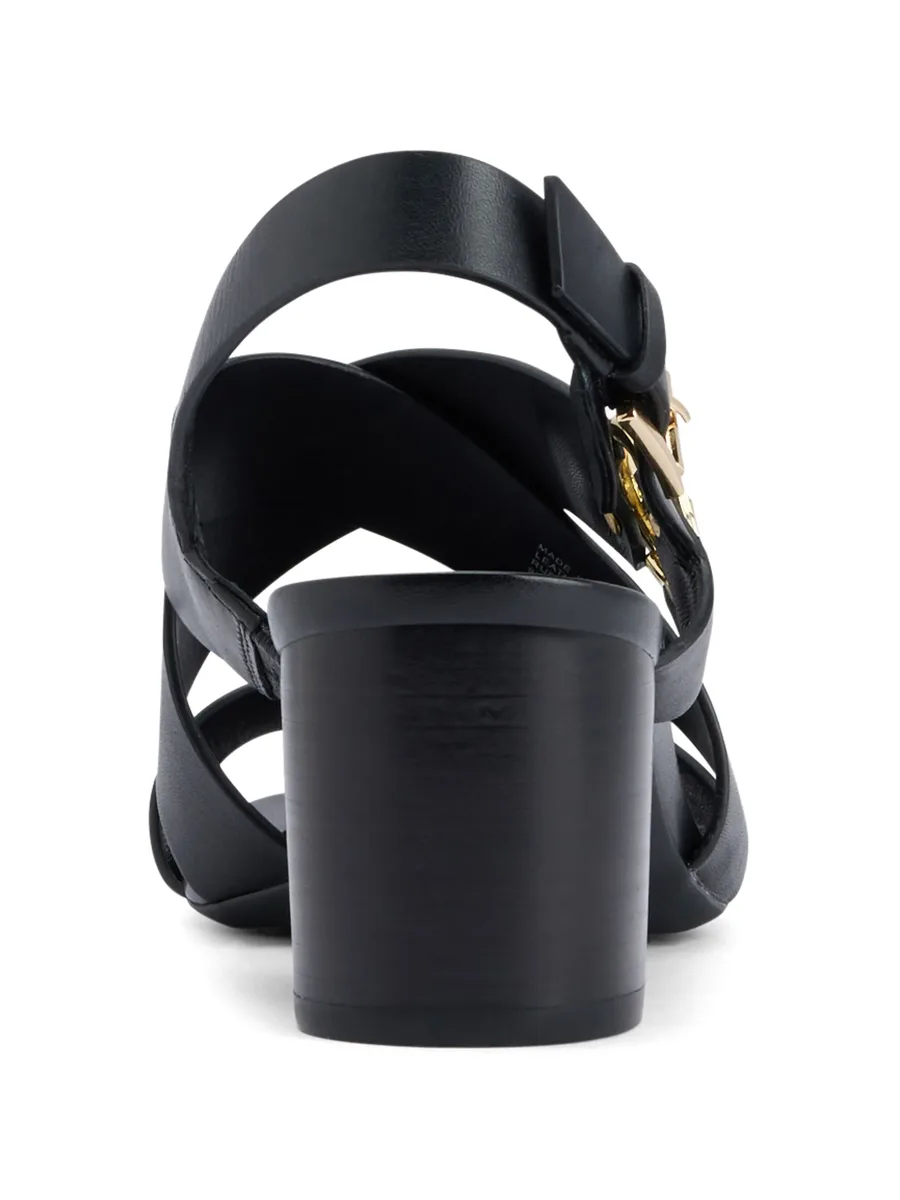 Vera logo-plaque leather sandals 5