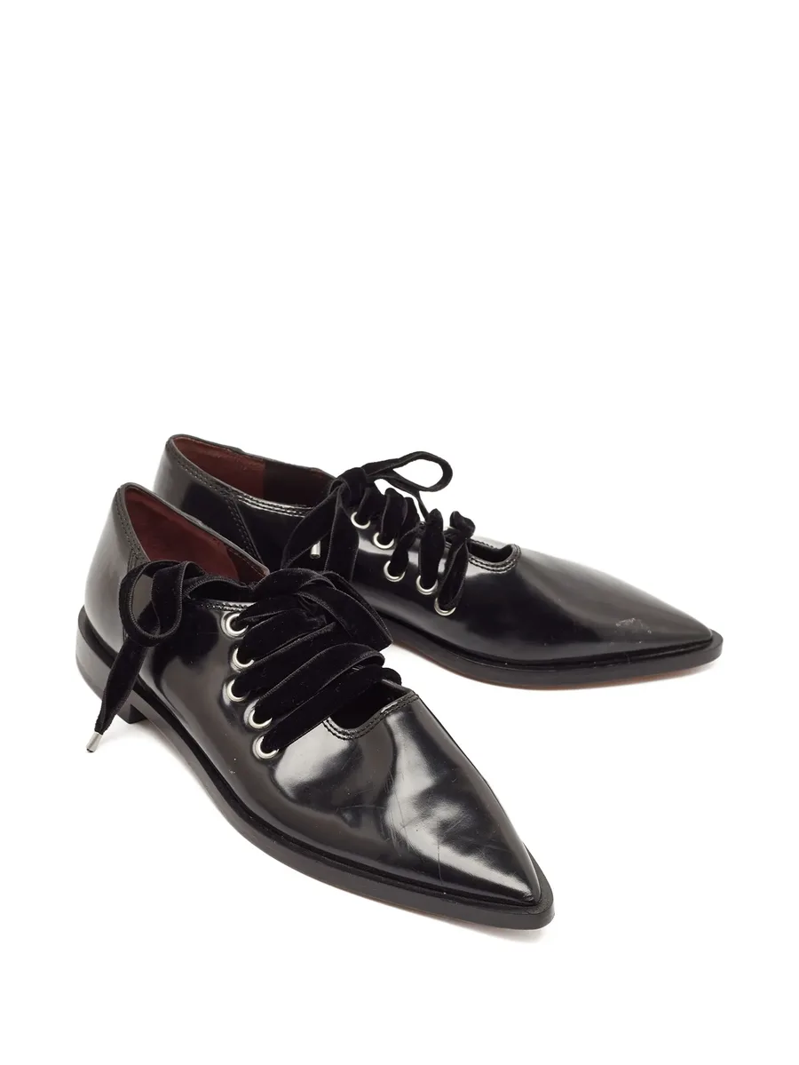 pointed-toe shoes 4