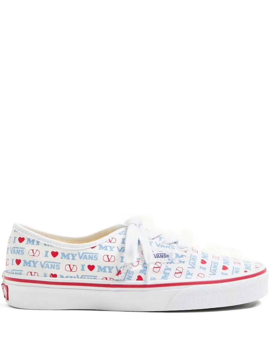 кроссовки с принтом Love из коллаборации с Vans 1