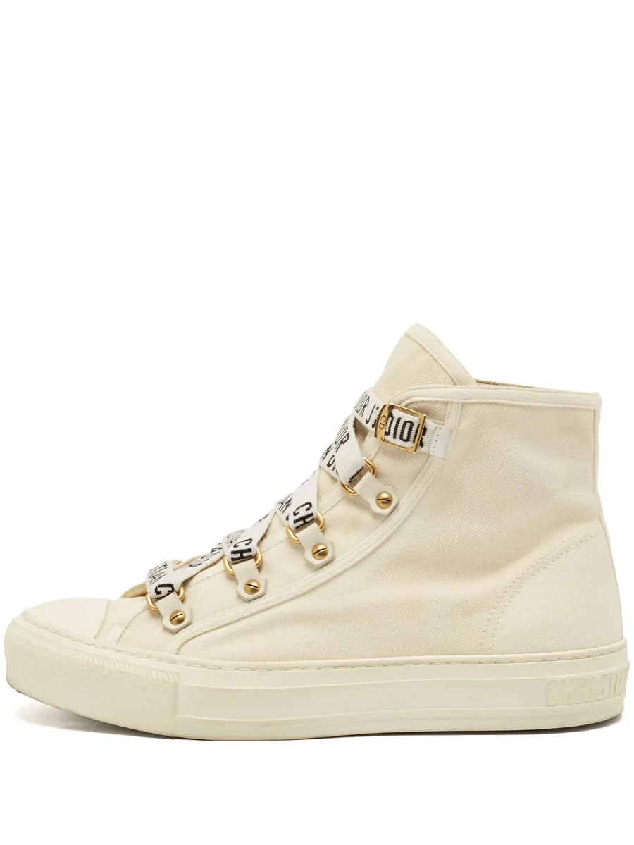 2023 logo-laces sneakers 1