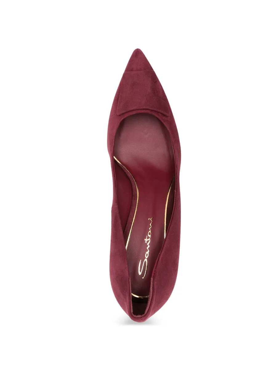 pointed-toe pumps 7