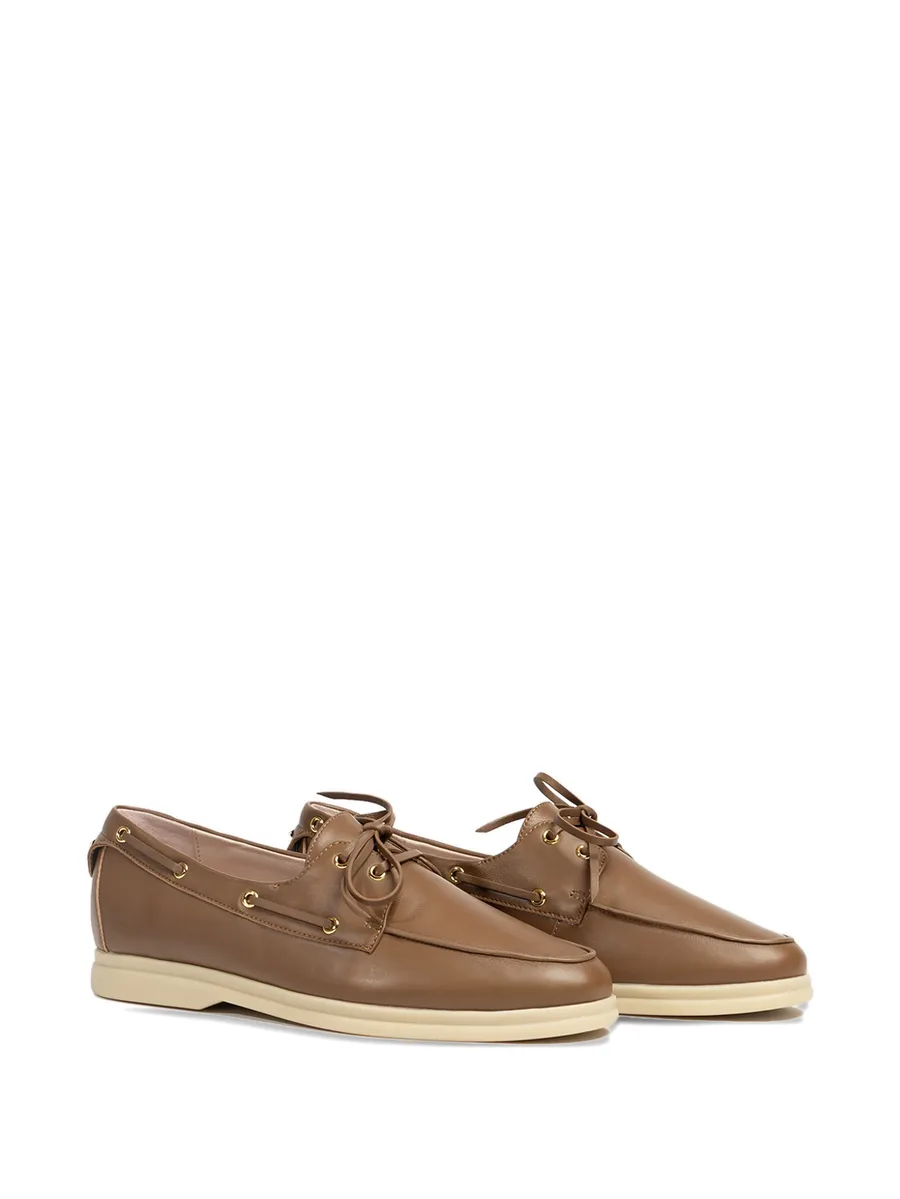 lace-up boat shoes 3