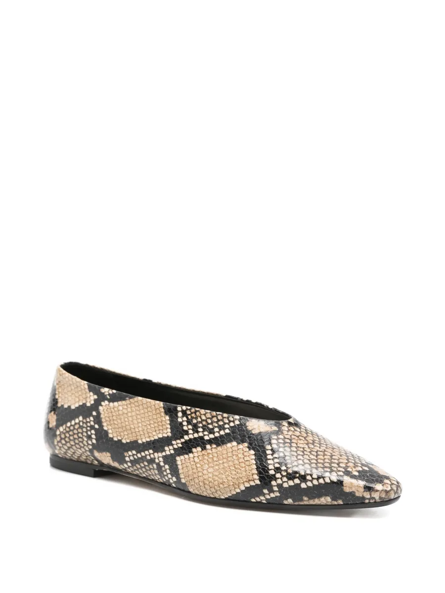 Betty leather flat pumps 3