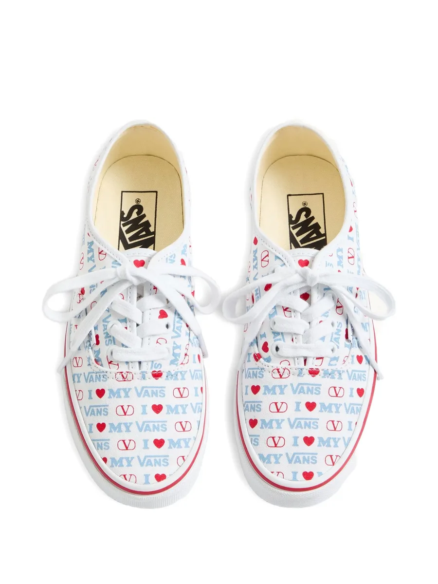 кроссовки с принтом Love из коллаборации с Vans 5