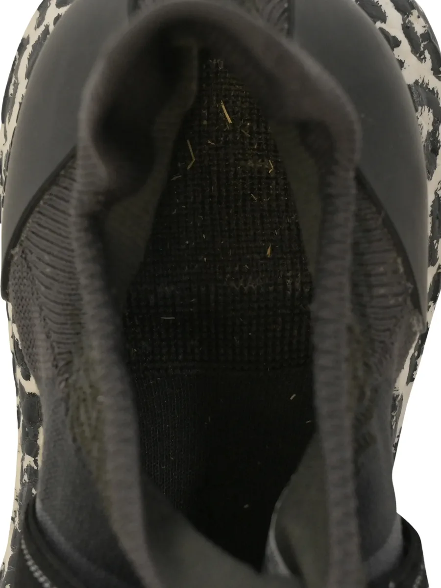 кроссовки UltraBoost 7