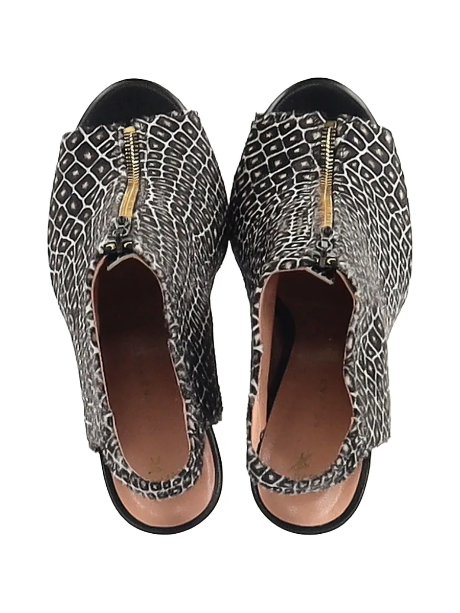 printed zip-fastening pumps 7