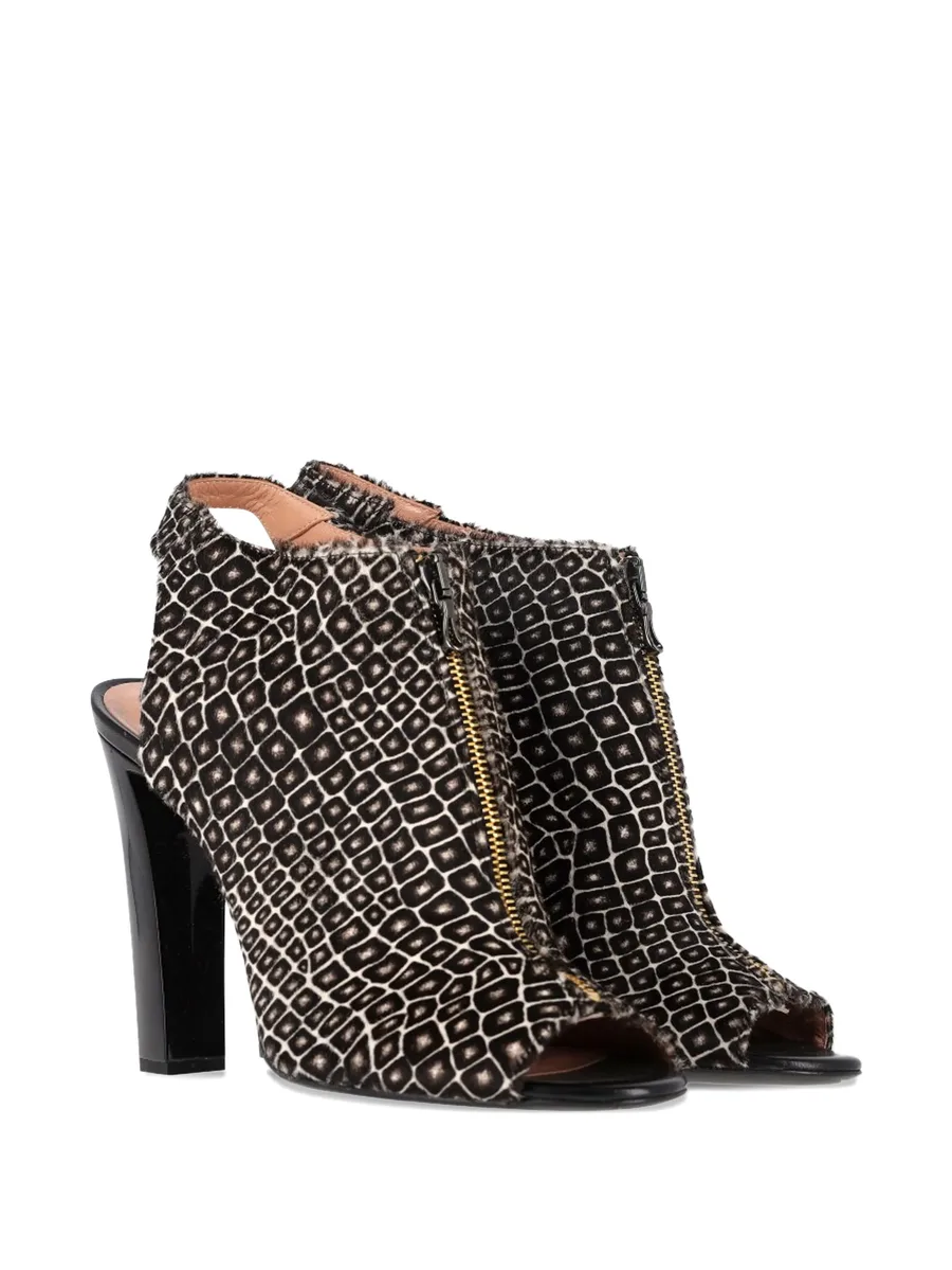 printed zip-fastening pumps 4