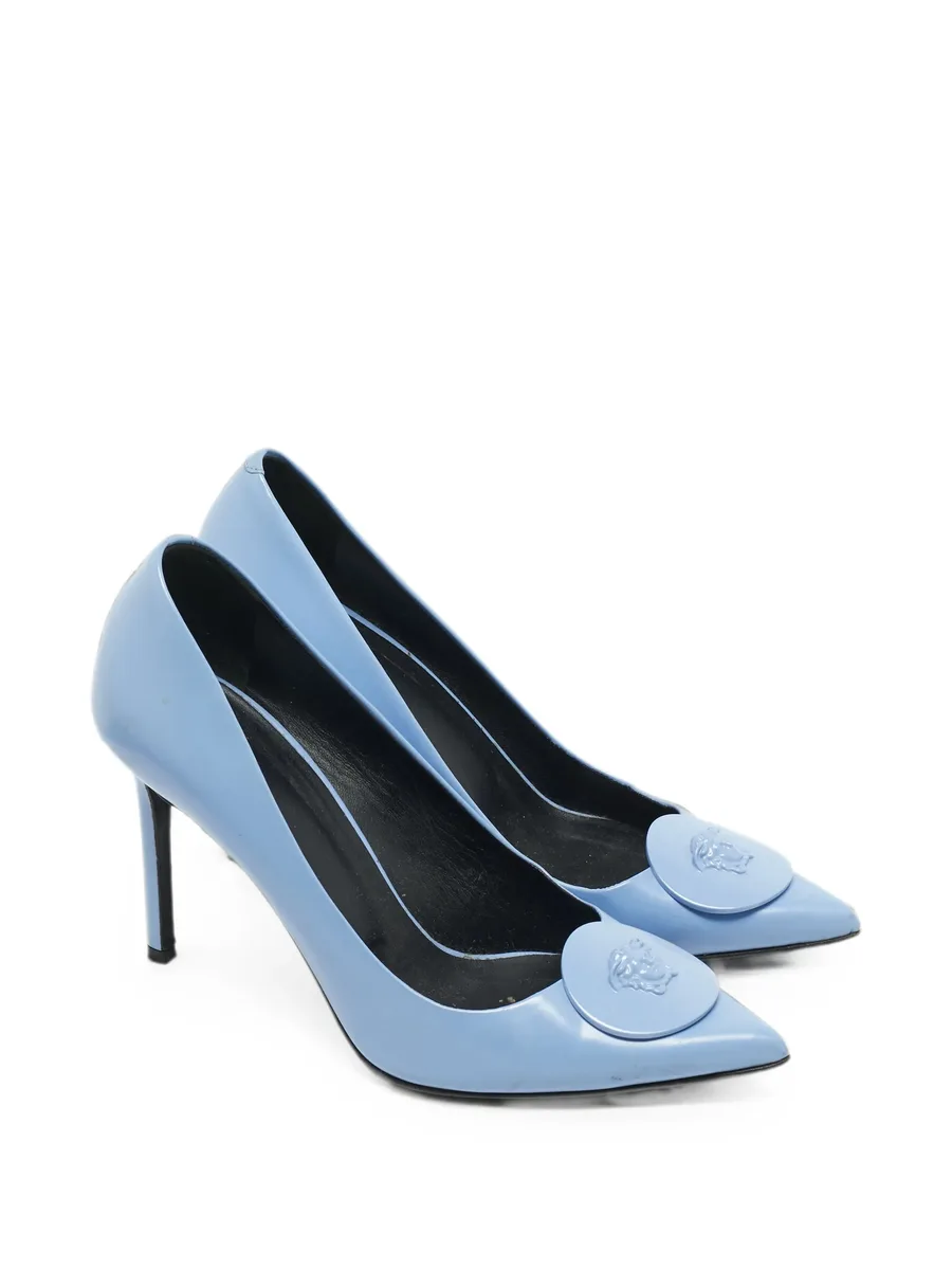 Medusa pointed-toe pumps 10