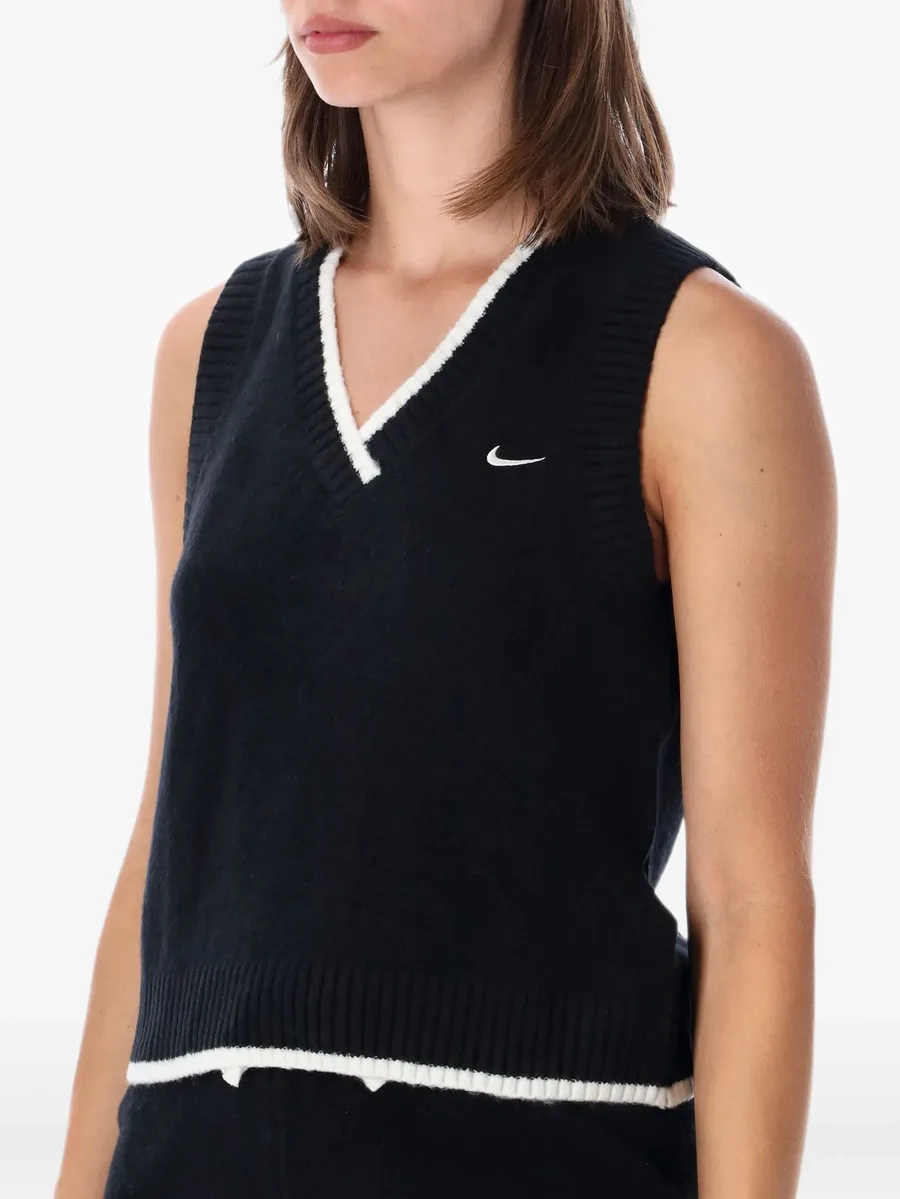 Sportswear Chill Knit loose sleeveless jumper 3