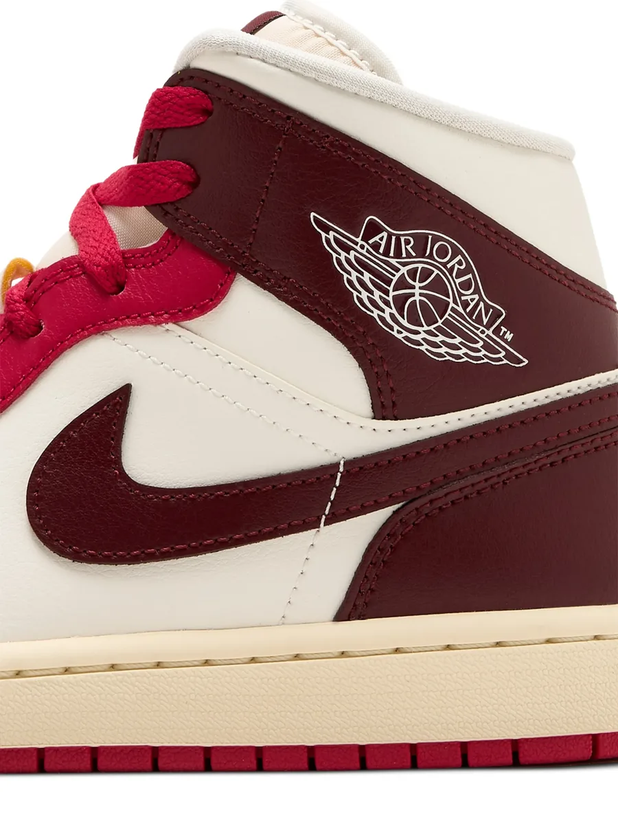 кроссовки Air Jordan 1 Mid 7