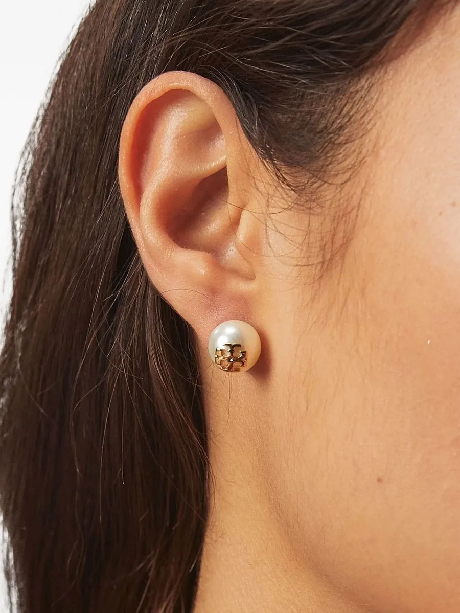Kira stud earrings 2