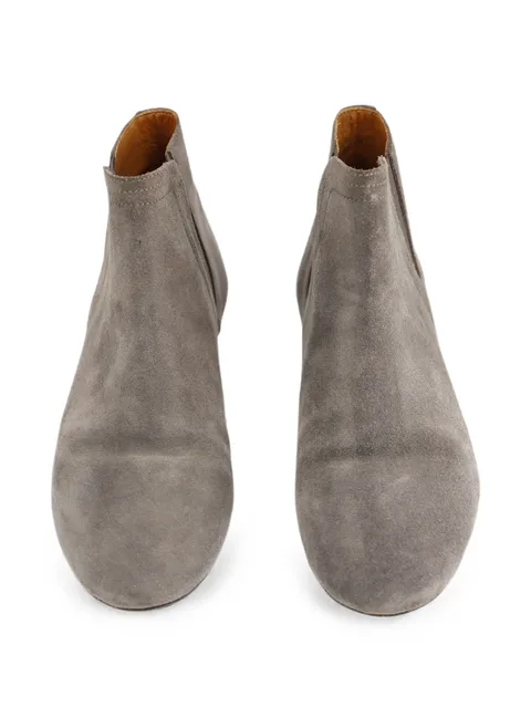 round-toe ankle boots