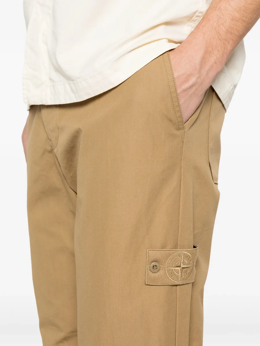 logo patch chinos 9