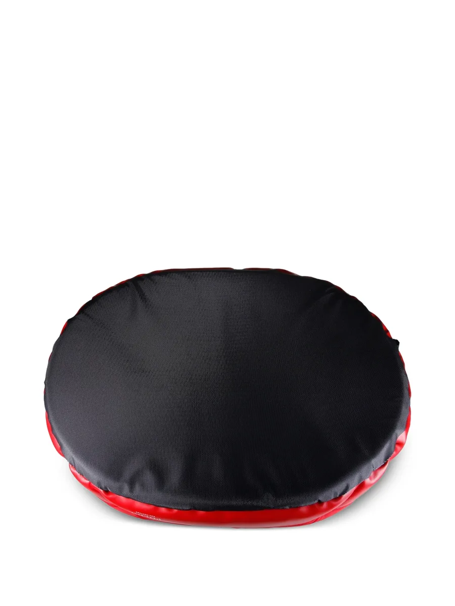лежак для собаки из коллаборации с Poldo Dog Couture 5