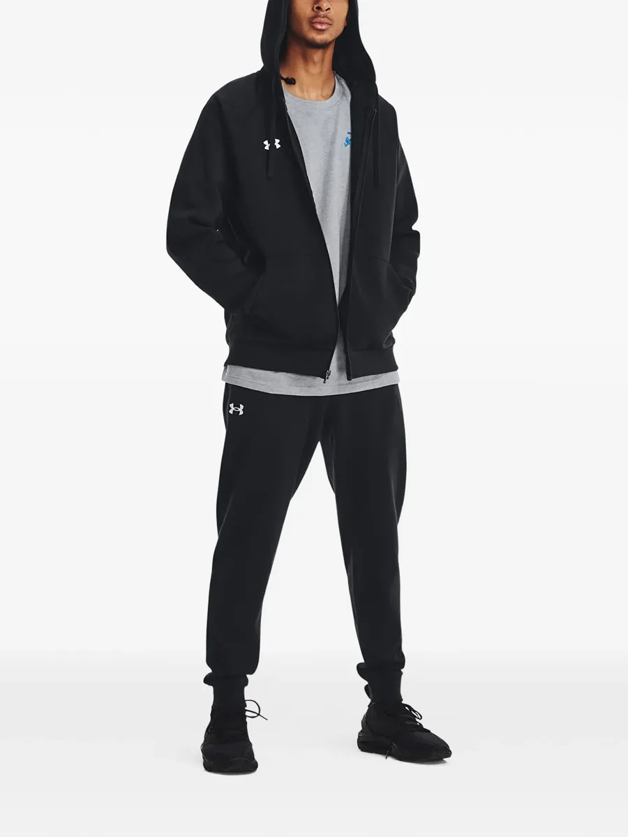 zip-up hoodie 4