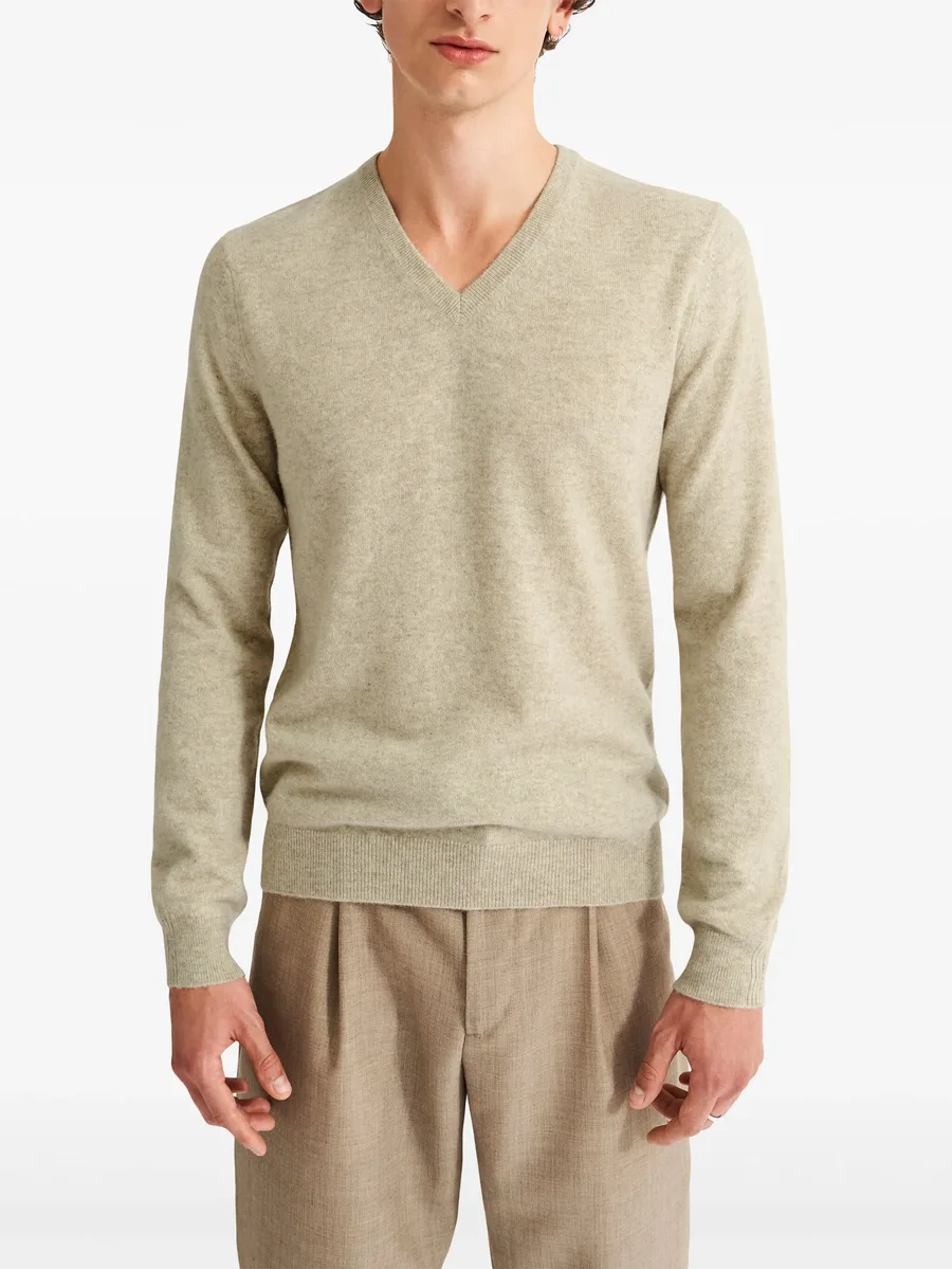 V-neck cashmere jumper 7