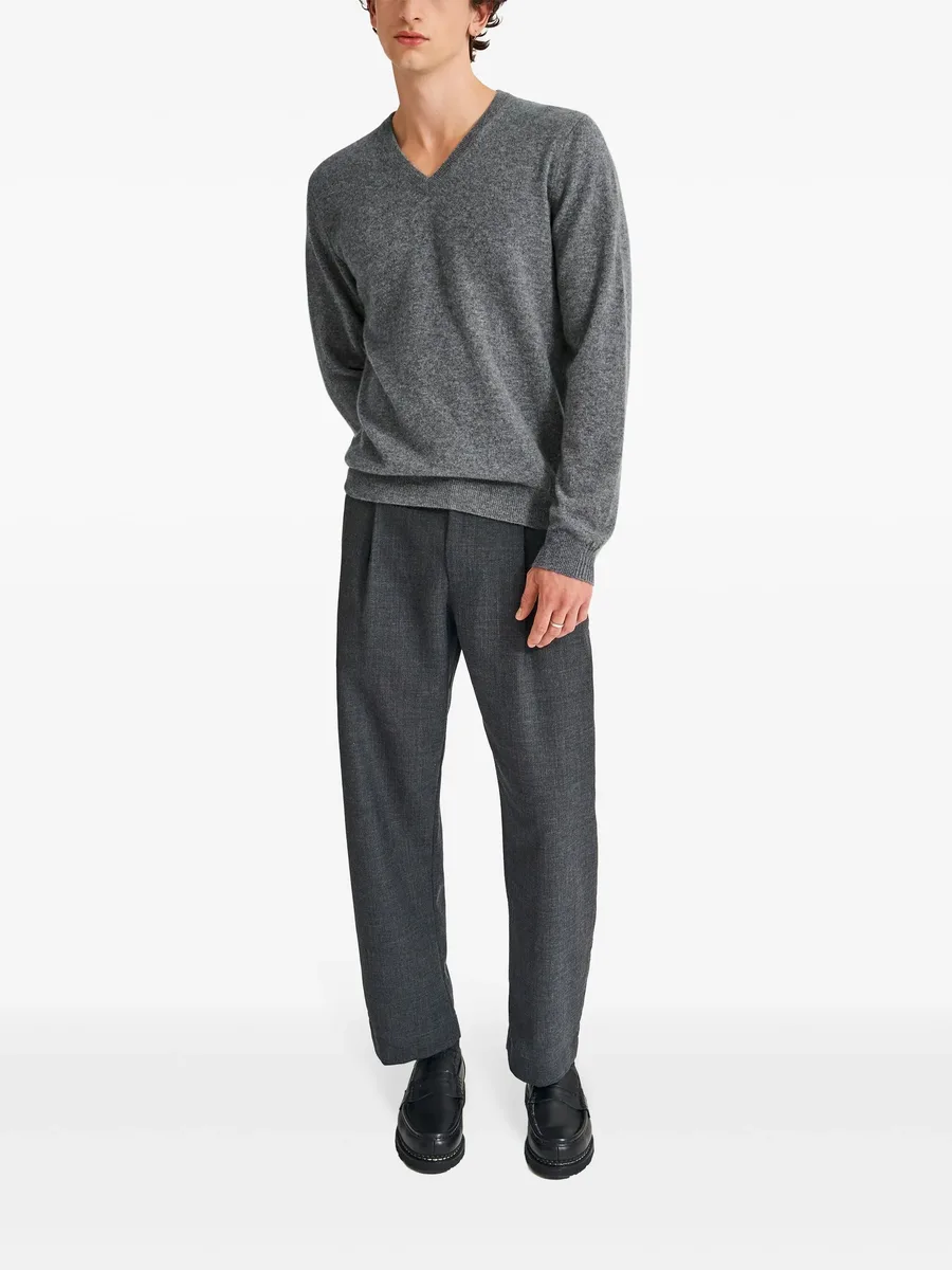 V-neck cashmere jumper 4