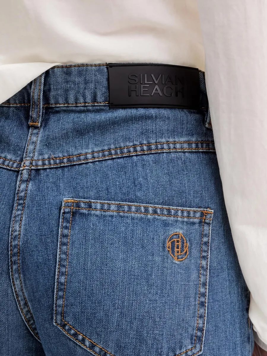 logo-embroidery jeans 7