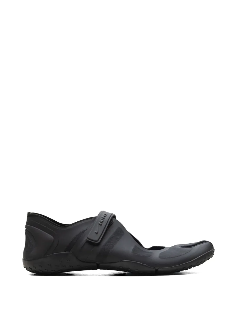 SKIMS Rift ballet flats 2