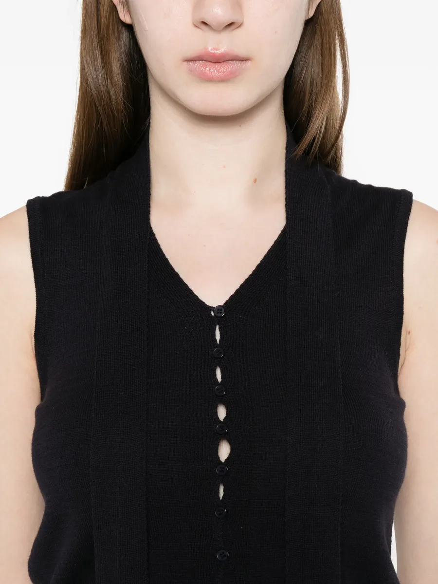 V-neck tie knit vest 10