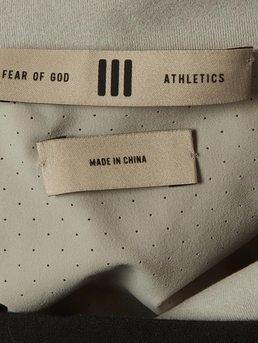 худи из коллаборации с Fear Of God 3