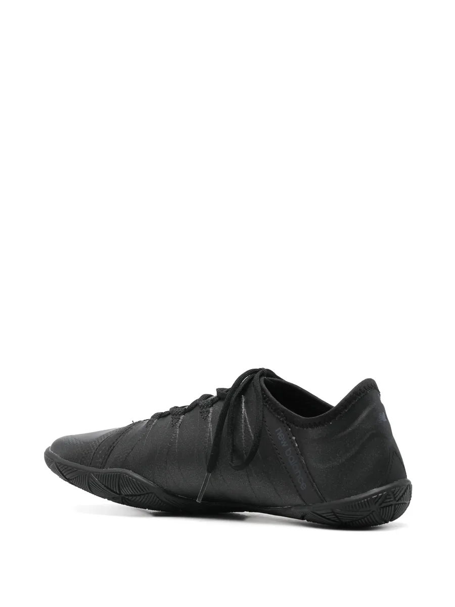UX200L sneakers 6