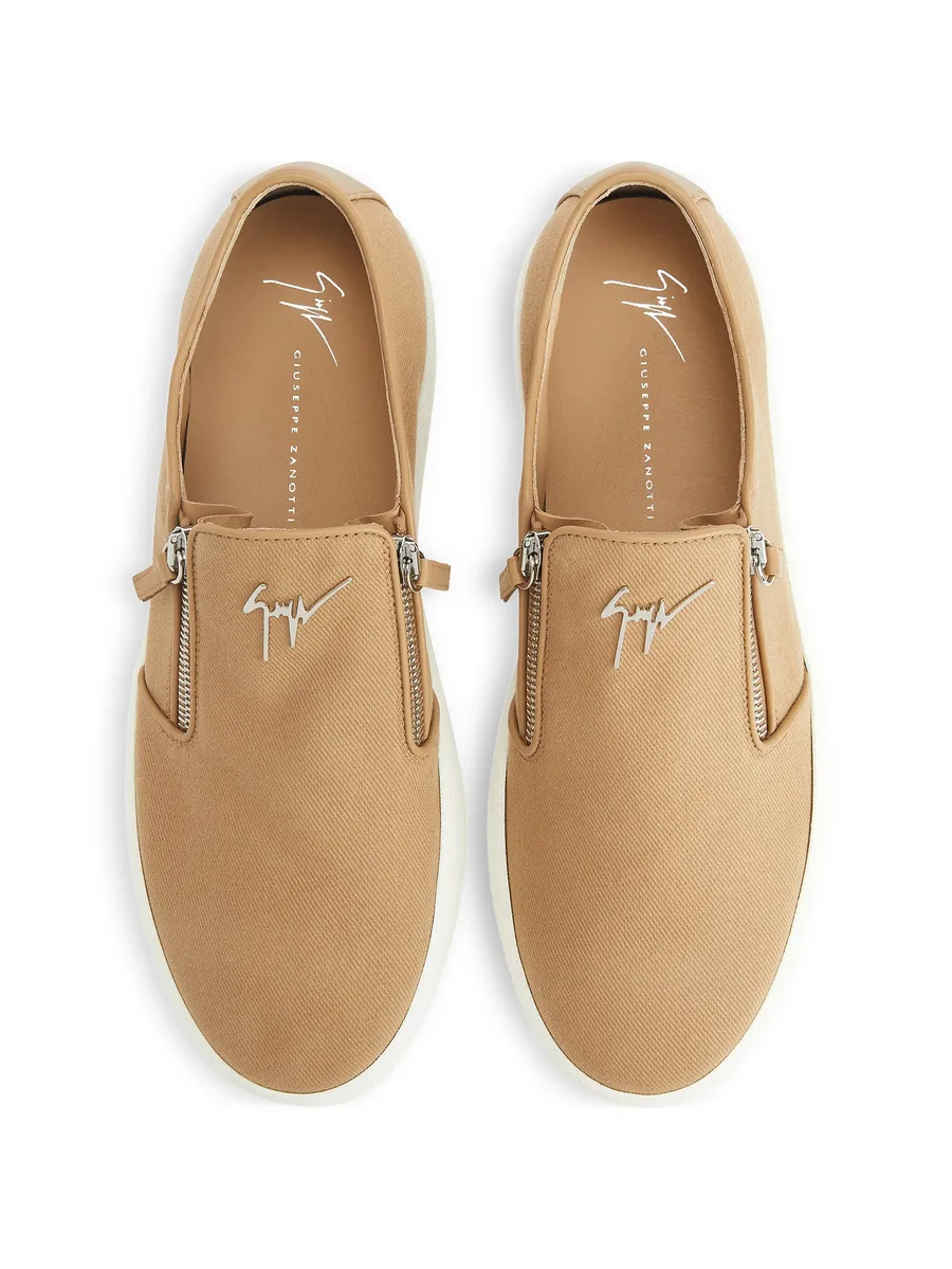 Gz-Cobe metal-signature sneakers 7