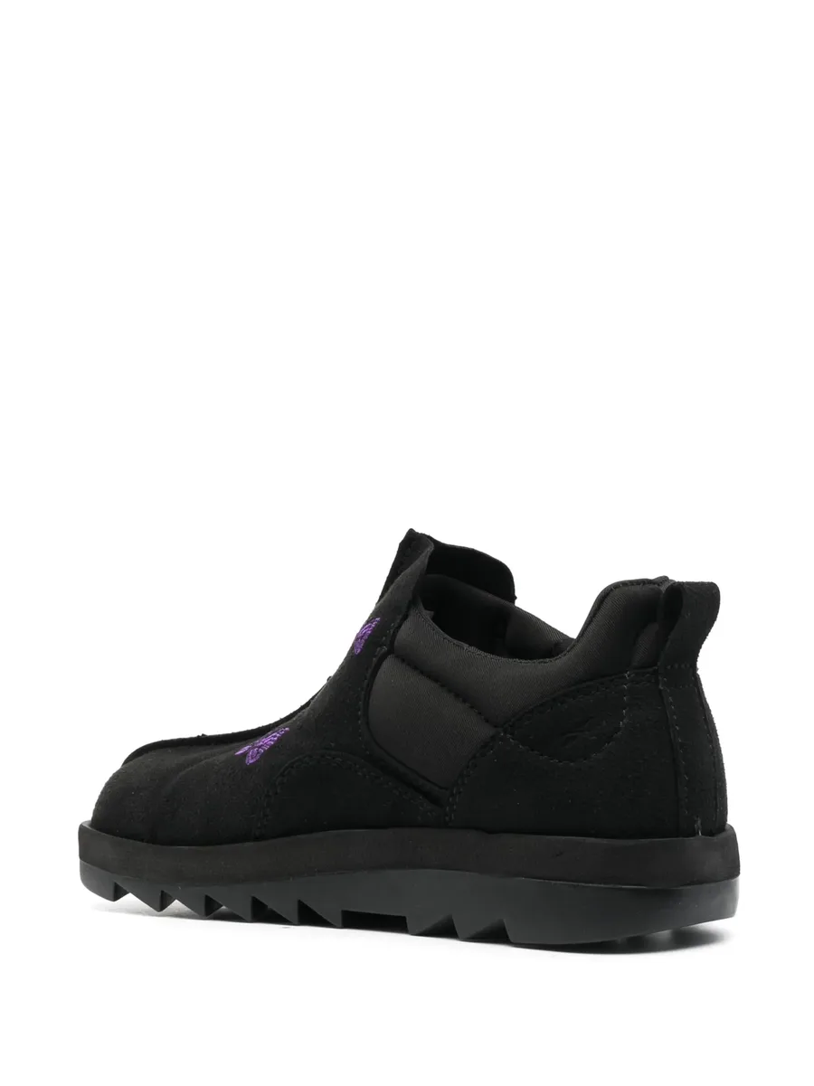 кроссовки из коллаборации с Needles Beatnik Moc 6