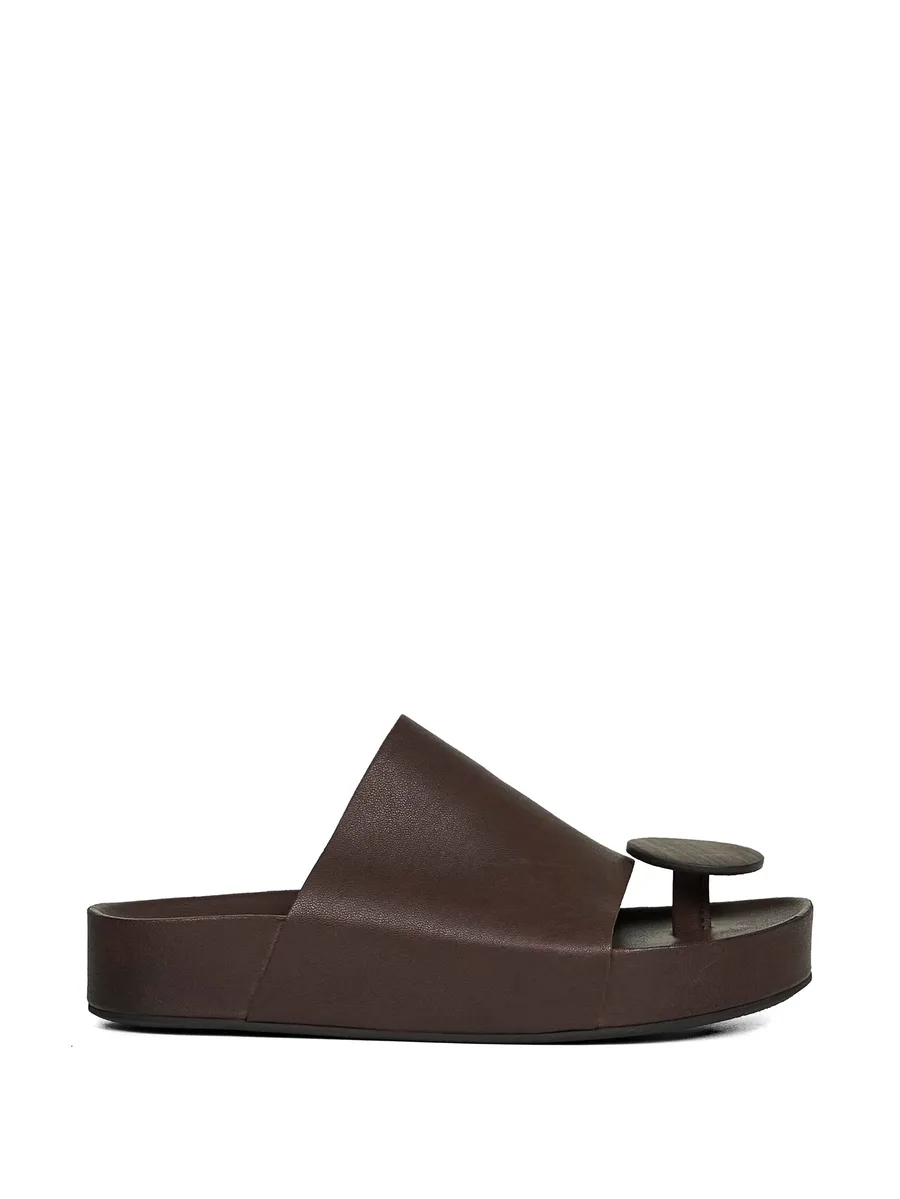 leather flat sandals 2