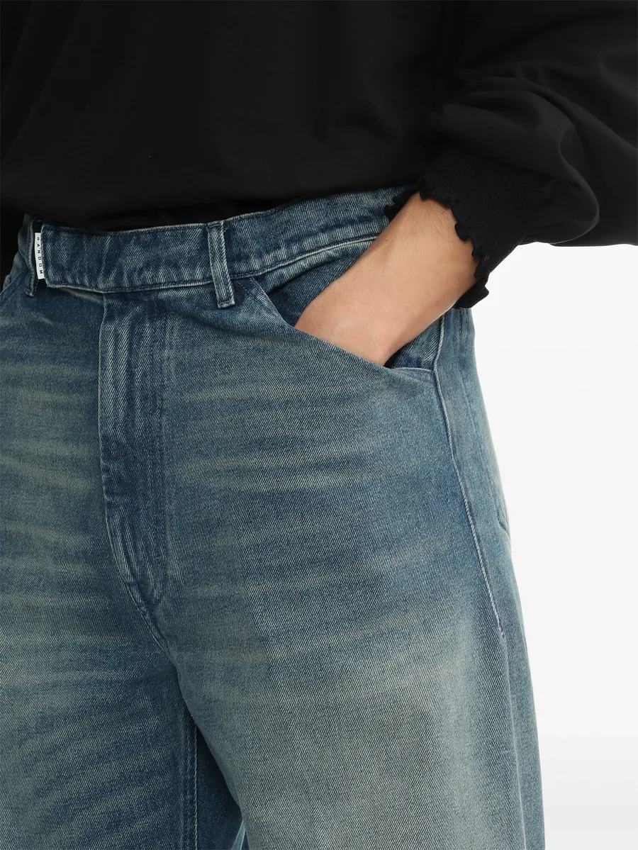 straight-leg jeans 9