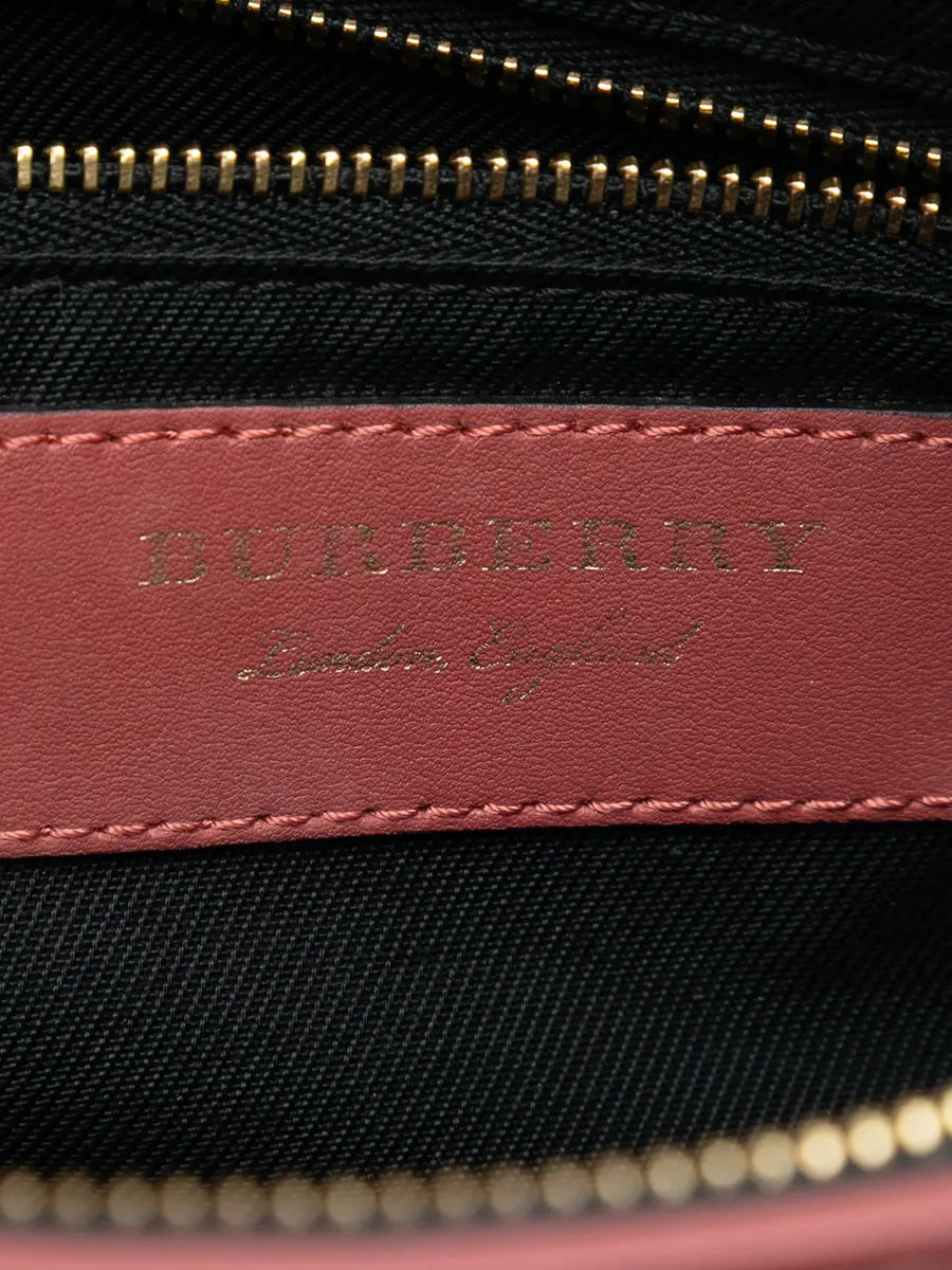 маленькая сумка через плечо Horseferry Check Coated Canvas Chichester (2000-2017 годы) 11