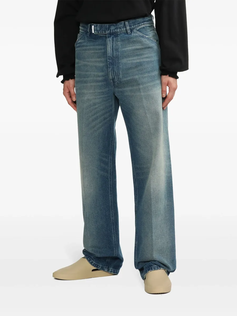straight-leg jeans 5