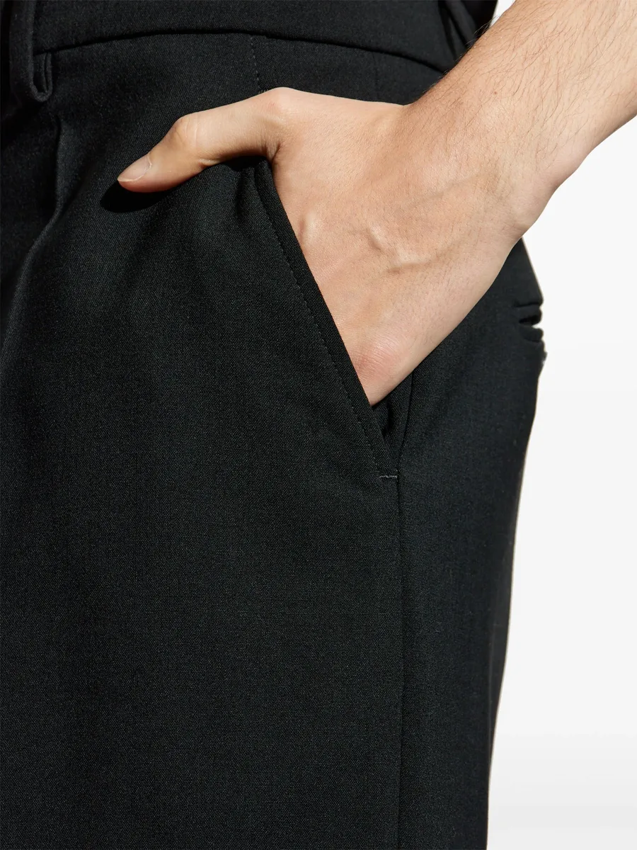 wide-leg trousers 10