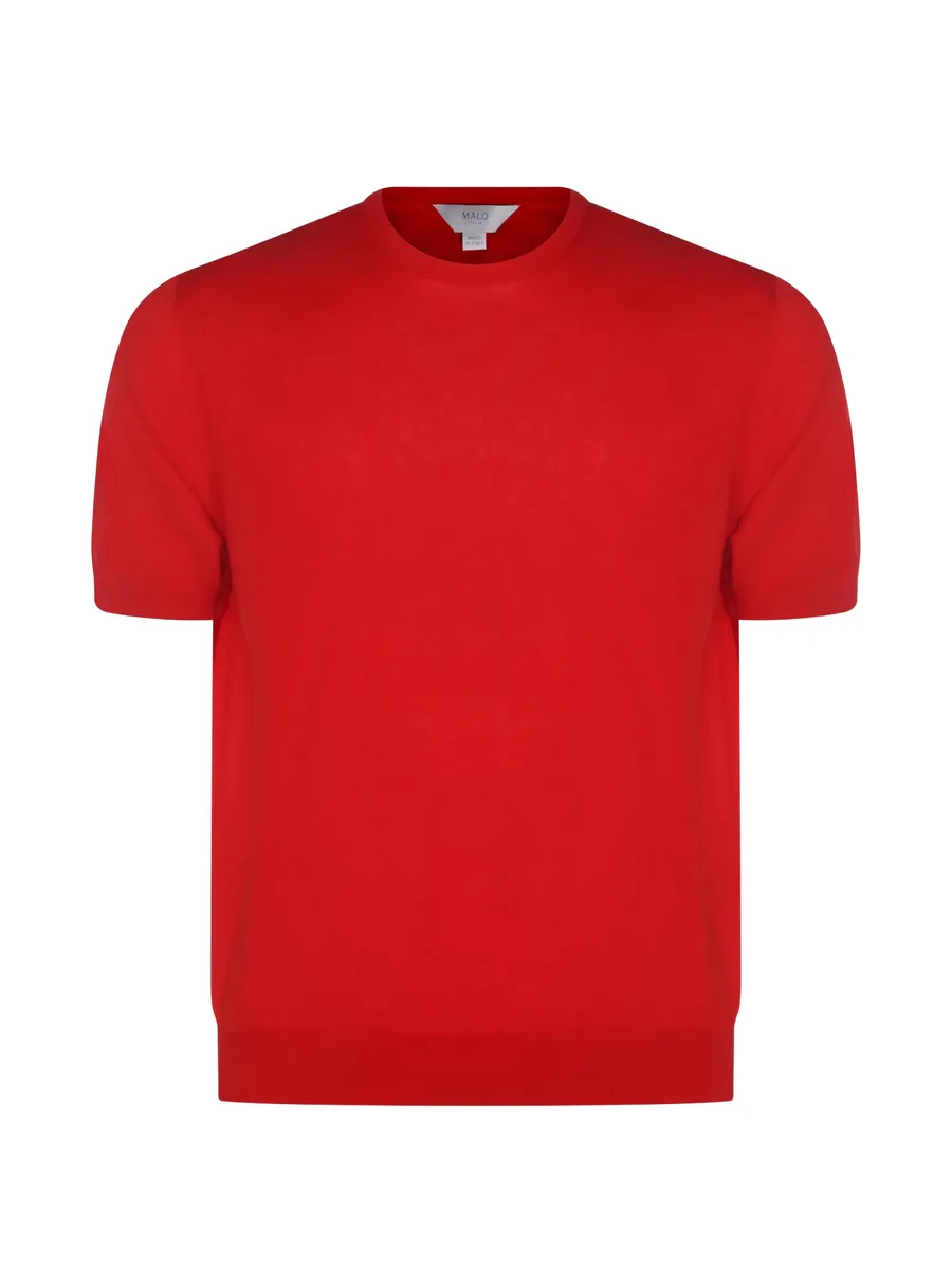 red t-shirt 1