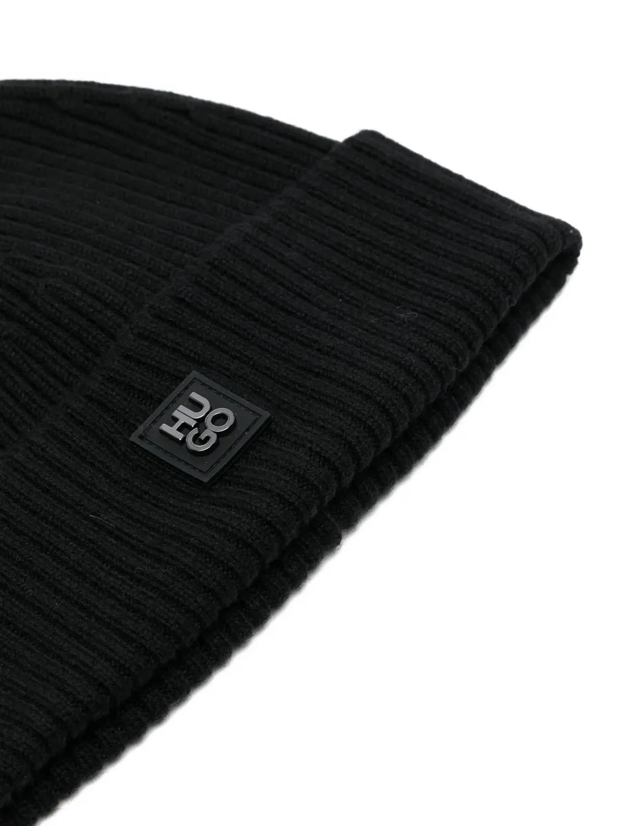 logo-badge beanie 3