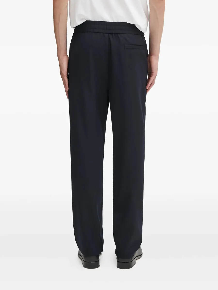 button seam trousers 5