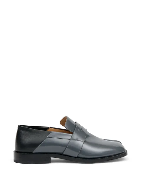 Tabi loafers