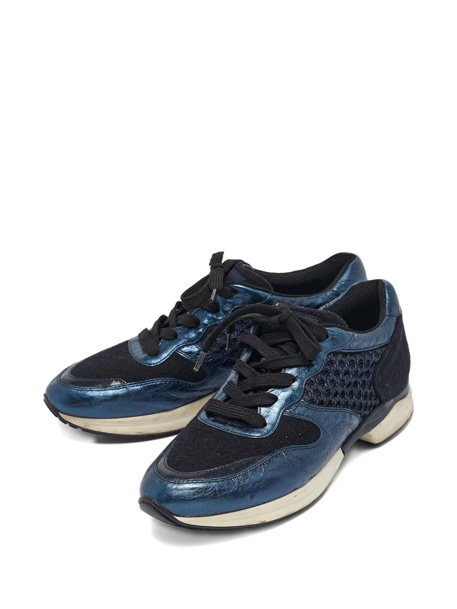 lace-up sneakers 4