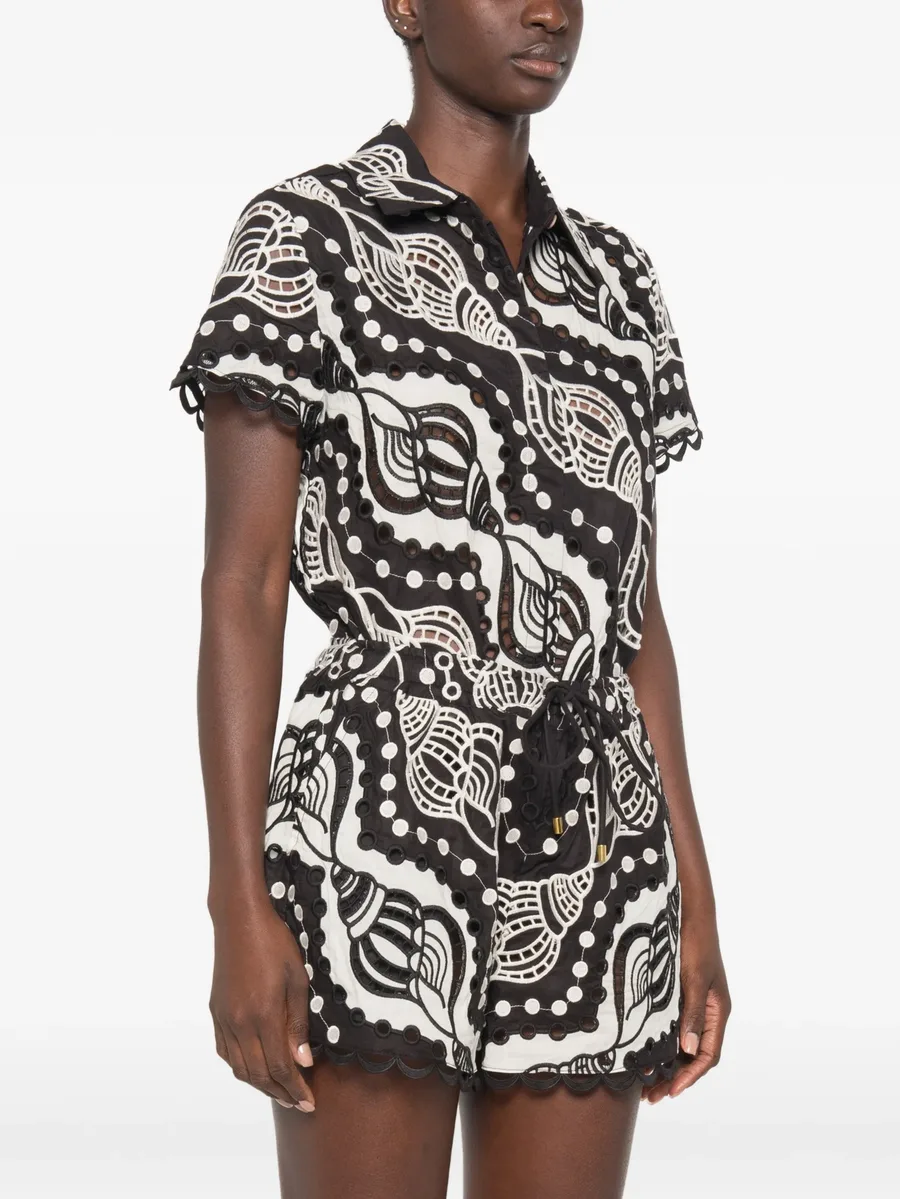scallop-edge seashell-print shorts 3