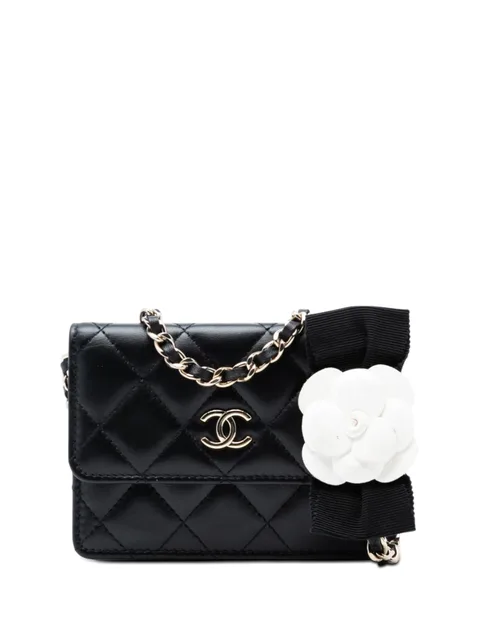 2021 Quilted Lambskin Camellia Bow Card Holder On Chain crossbody bag