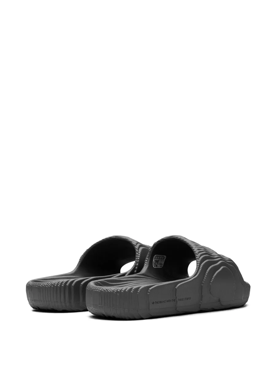 фактурные шлепанцы Adilette 22 6