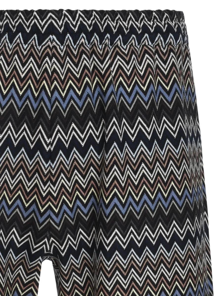 zigzag shorts 7
