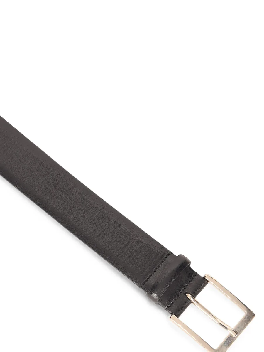 buckle-fastening leather belt 2